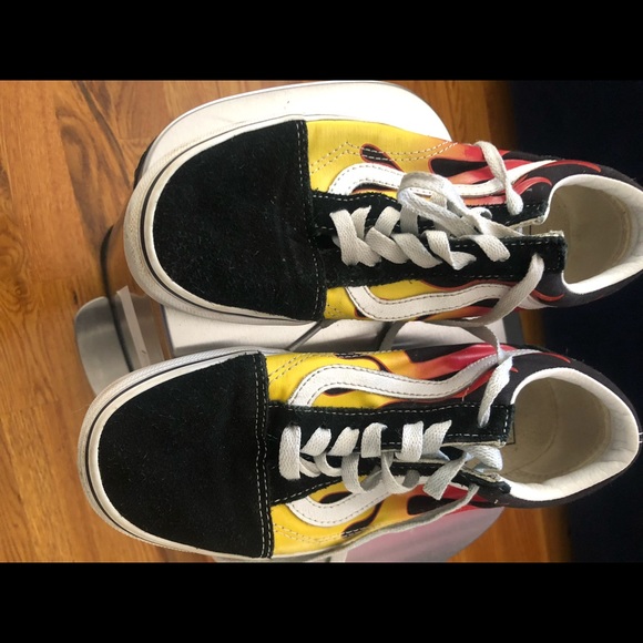 Vans sneakers Flames size 8 (women) - Picture 1 of 6